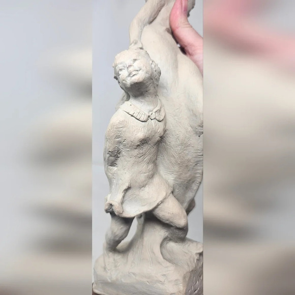 Vintage Austin Prod Inc 1983 Sculpture Mother and Small Children 15" Tall - Picture 6 of 12